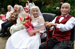 金婚银婚钻石婚,见证爱情长跑的珍贵里程碑